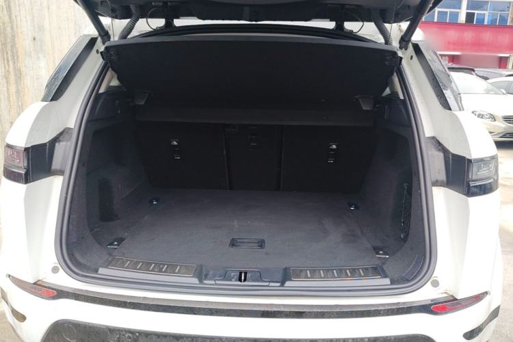 Used Land Rover Range Evoque 2021 Range Rover L 249 PS R-Dynamic SE Luxury Edition Trunk