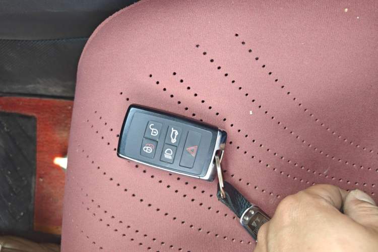 Used Land Rover Range Evoque 2021 Range Rover L 249 PS R-Dynamic SE Luxury Edition Vehicle Key