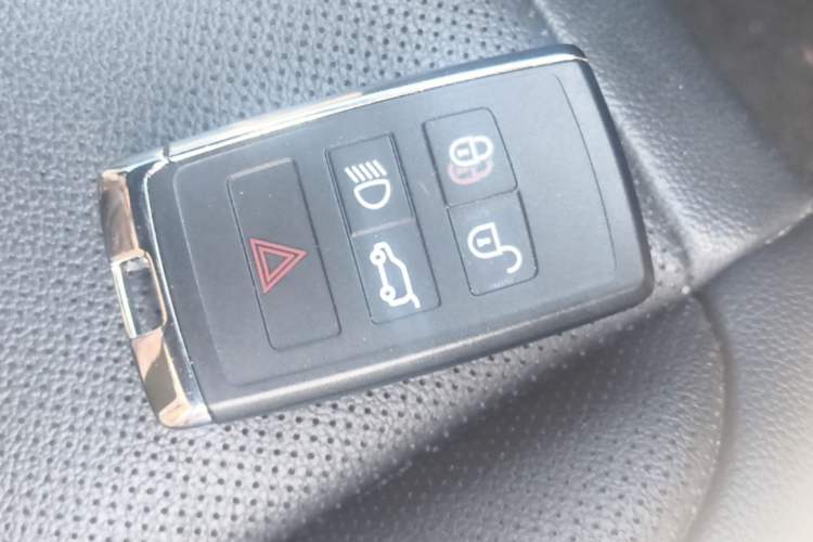 Used Land Rover Range Evoque 2021 Range Rover Velar 249 PS R-Dynamic S Performance Edition Vehicle Key