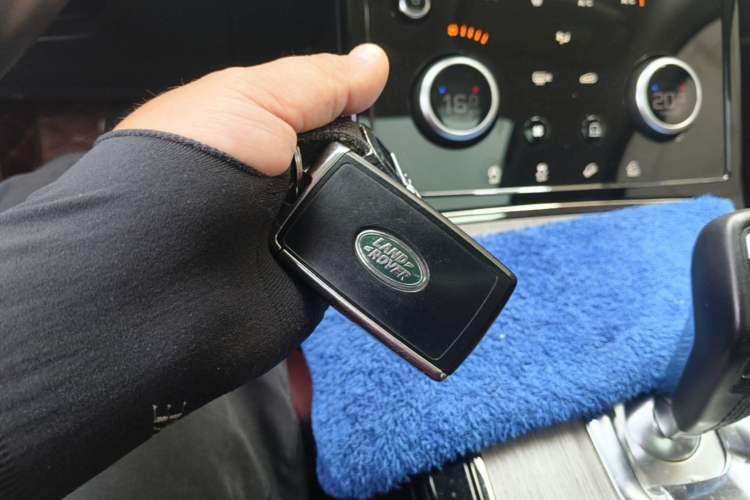 Used Land Rover Range Evoque 2021 Range Rover Velar 249 PS R-Dynamic S Performance Edition Vehicle Key