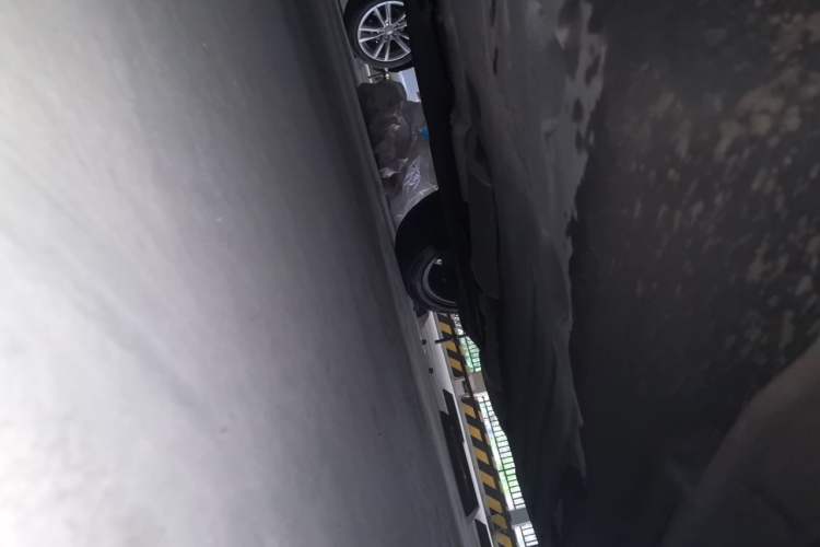 Used Land Rover Range Evoque 2021 Range Rover Velar L 249PS R-Dynamic First Edition Chassis Front Left