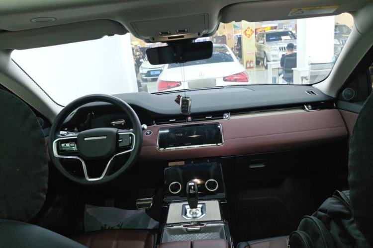 Used Land Rover Range Evoque 2022 Facelifted Aurora L 249 PS R-Dynamic Luxury Edition Center Console
