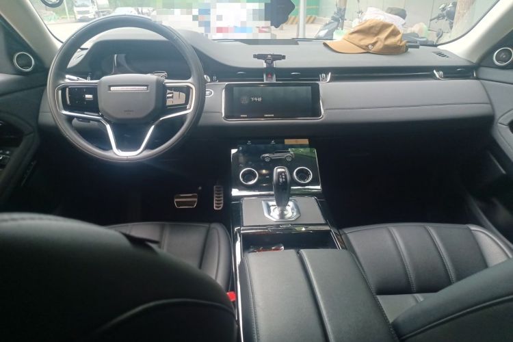 Used Land Rover Range Evoque 2022 Aurora L 249 PS R-Dynamic Collins Antique Bronze Special Edition Center Console