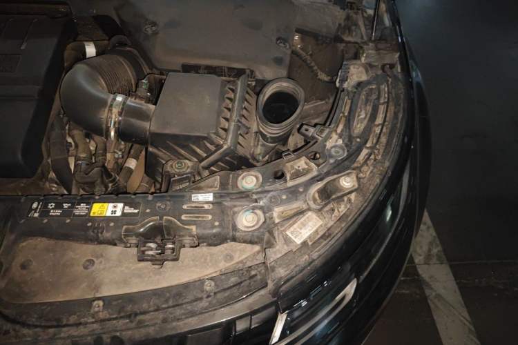 Used Land Rover Range Evoque 2022 Aurora L 249 PS R-Dynamic Collins Antique Bronze Special Edition Engine Bay Left