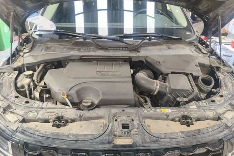 Used Land Rover Range Evoque 2022 Aurora L 249 PS R-Dynamic Collins Antique Bronze Special Edition Engine Bay