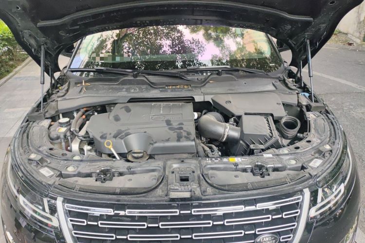 Used Land Rover Range Evoque 2022 Aurora L 249 PS R-Dynamic Luxury Edition Engine Bay