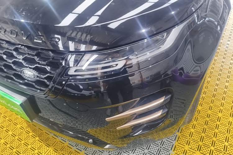 Used Land Rover Range Evoque 2022 Aurora L 249 PS R-Dynamic Collins Antique Bronze Special Edition Left Front Headlight