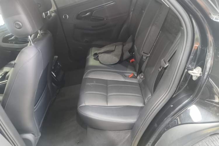Used Land Rover Range Evoque 2022 Aurora L 249 PS R-Dynamic Collins Antique Bronze Special Edition Left Rear Seat
