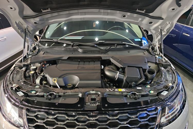 Used Land Rover Range Evoque 2022 Aurora L 249 PS R-Dynamic Luxury Edition Engine Bay