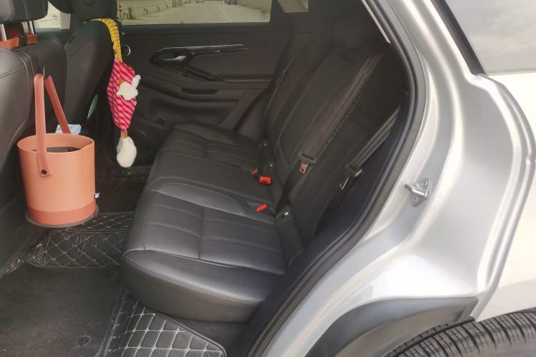 Used Land Rover Range Evoque 2022 Aurora L 249 PS R-Dynamic Collins Antique Bronze Special Edition Left Rear Seat