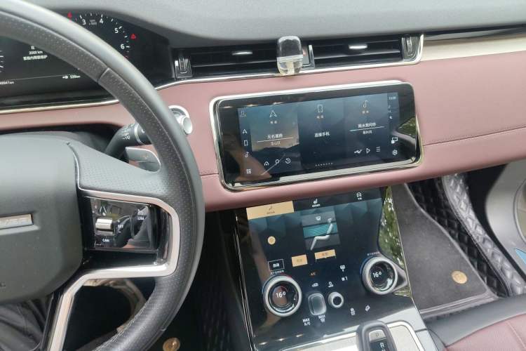 Used Land Rover Range Evoque 2022 Facelifted Aurora L 249 PS R-Dynamic Luxury Edition Audio And AC Panel