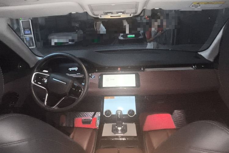 Used Land Rover Range Evoque 2022 Facelifted Aurora L 249 PS R-Dynamic Luxury Edition Center Console