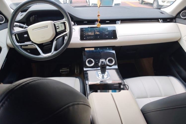 Used Land Rover Range Evoque 2022 Facelifted Aurora L 249 PS R-Dynamic Luxury Edition Center Console