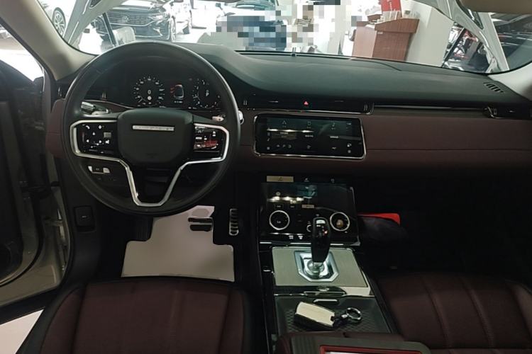 Used Land Rover Range Evoque 2022 Aurora L 249 PS R-Dynamic Luxury Edition Center Console