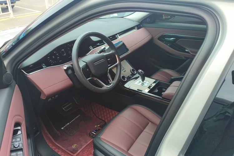 Used Land Rover Range Evoque 2022 Facelifted Aurora L 249 PS R-Dynamic Luxury Edition Driver Seat