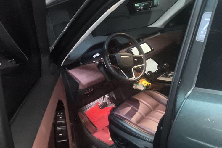 Used Land Rover Range Evoque 2022 Facelifted Aurora L 249 PS R-Dynamic Luxury Edition Driver Seat