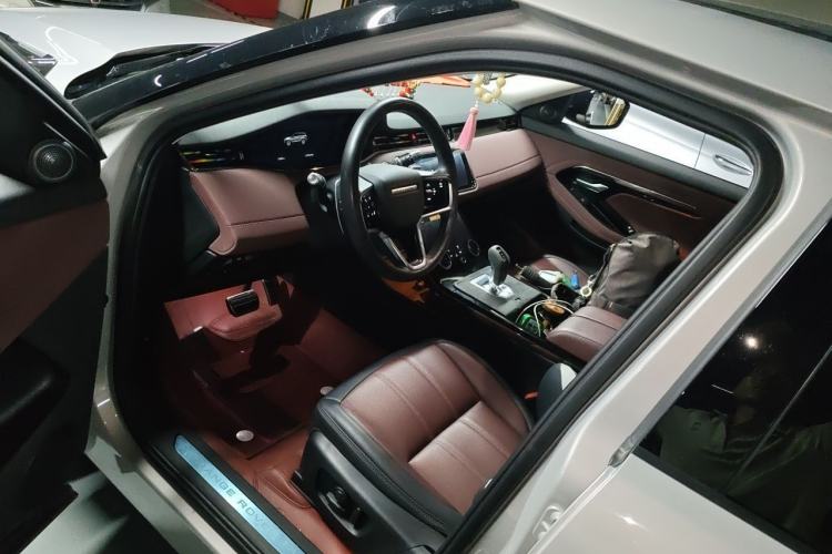 Used Land Rover Range Evoque 2022 Facelifted Aurora L 249 PS R-Dynamic Luxury Edition Driver Seat