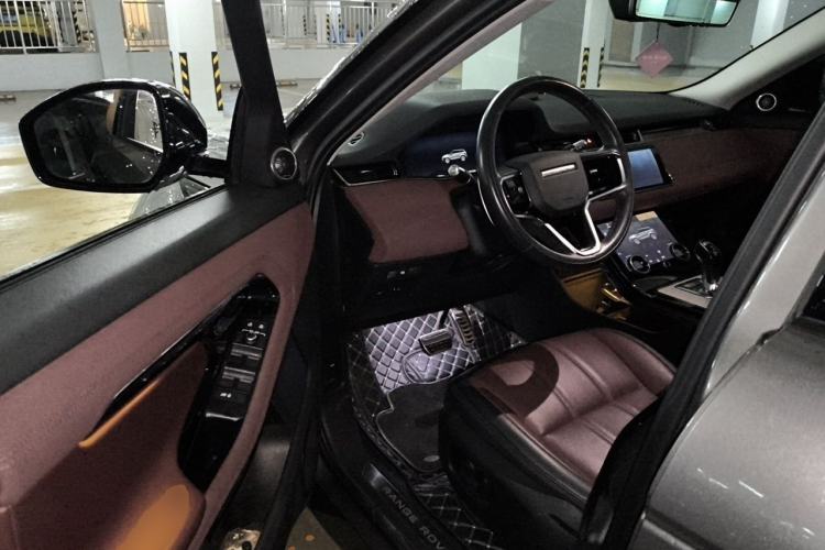 Used Land Rover Range Evoque 2022 Aurora L 249 PS R-Dynamic Luxury Edition Driver Seat
