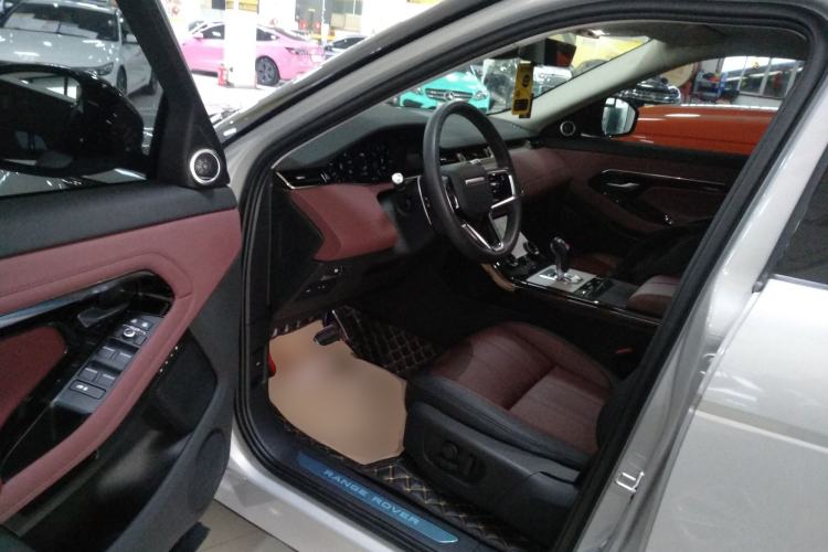 Used Land Rover Range Evoque 2022 Aurora L 249 PS R-Dynamic Luxury Edition Driver Seat