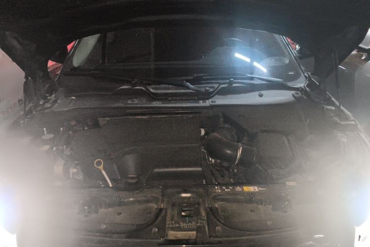 Used Land Rover Range Evoque 2022 Facelifted Aurora L 249 PS R-Dynamic Luxury Edition Engine Bay