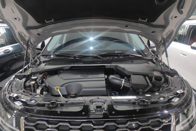 Used Land Rover Range Evoque 2022 Facelifted Aurora L 249 PS R-Dynamic Luxury Edition Engine Bay