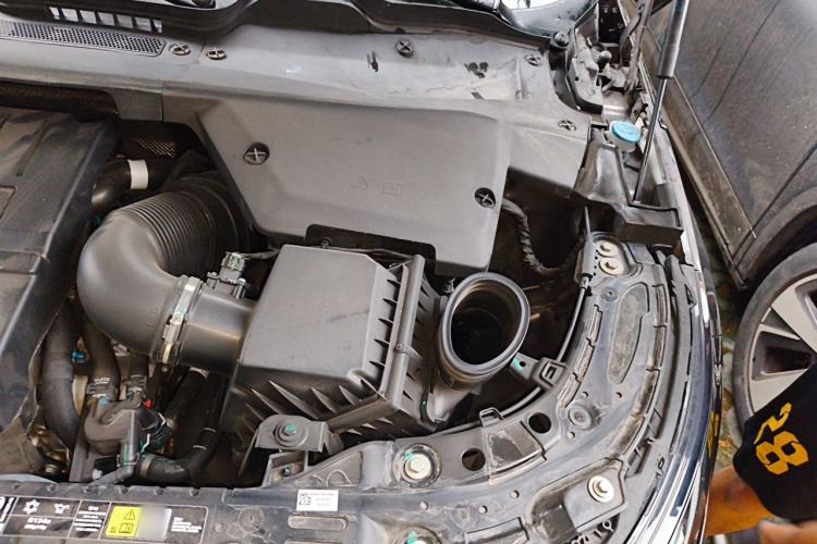 Used Land Rover Range Evoque 2022 Aurora L 249 PS R-Dynamic Luxury Edition Engine Bay Left