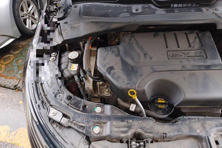 Used Land Rover Range Evoque 2022 Aurora L 249 PS R-Dynamic Luxury Edition Engine Bay Right