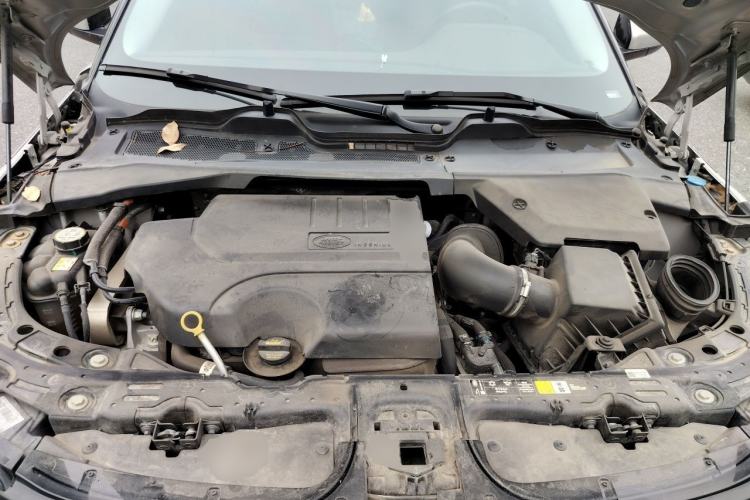 Used Land Rover Range Evoque 2022 Aurora L 249 PS R-Dynamic Luxury Edition Engine Bay