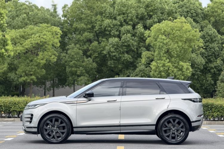 Used Land Rover Range Evoque 2022 Aurora L 249 PS R-Dynamic Luxury Edition Exterior 4