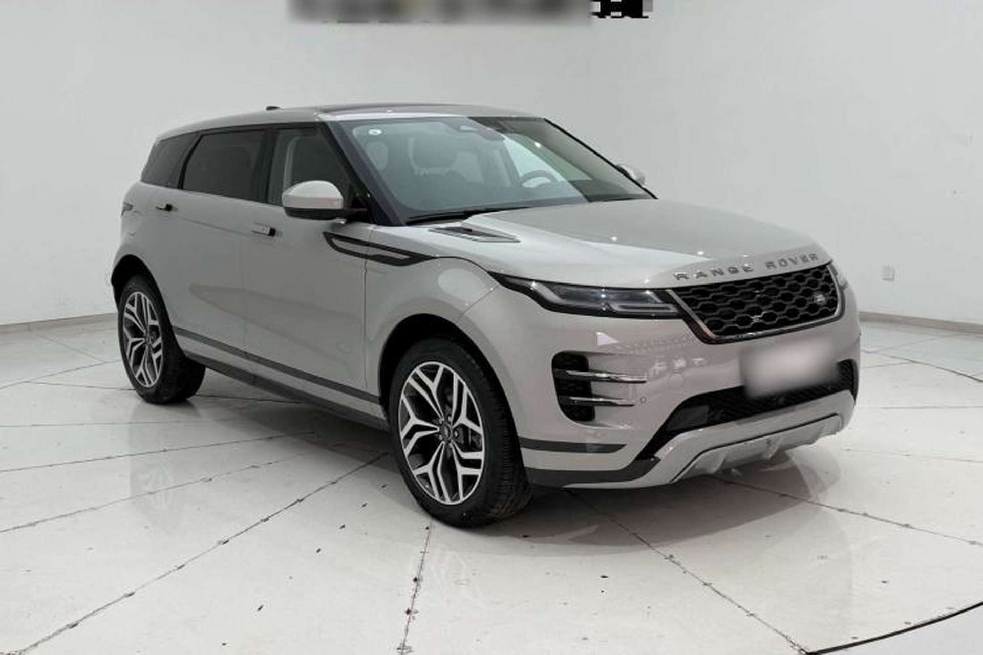 Used Land Rover Range Evoque 2022 Facelifted Aurora L 249 PS R-Dynamic Luxury Edition Exterior 5