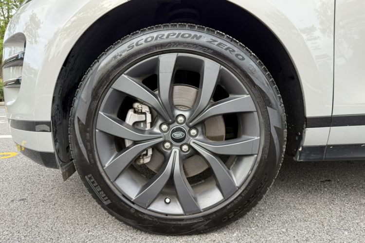 Used Land Rover Range Evoque 2022 Aurora L 249 PS R-Dynamic Luxury Edition Exterior 8
