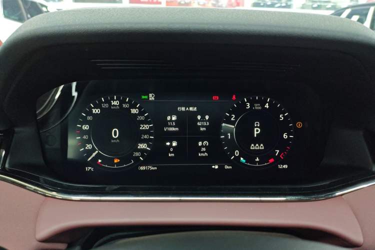 Used Land Rover Range Evoque 2022 Facelifted Aurora L 249 PS R-Dynamic Luxury Edition Instrument Cluster