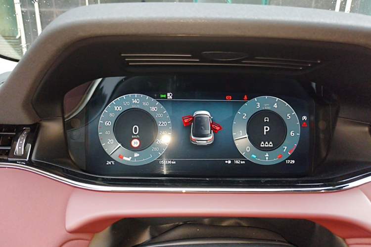 Used Land Rover Range Evoque 2022 Aurora L 249 PS R-Dynamic Luxury Edition Instrument Cluster
