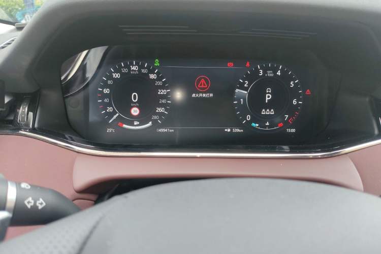 Used Land Rover Range Evoque 2022 Facelifted Aurora L 249 PS R-Dynamic Luxury Edition Instrument Cluster
