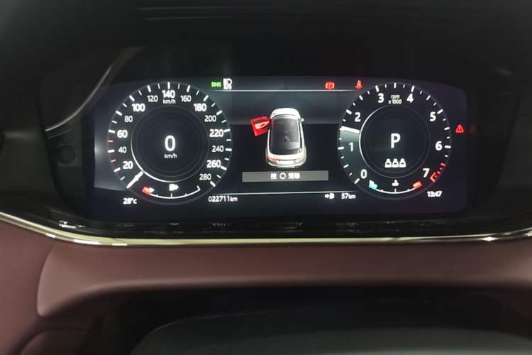 Used Land Rover Range Evoque 2022 Facelifted Aurora L 249 PS R-Dynamic Luxury Edition Instrument Cluster
