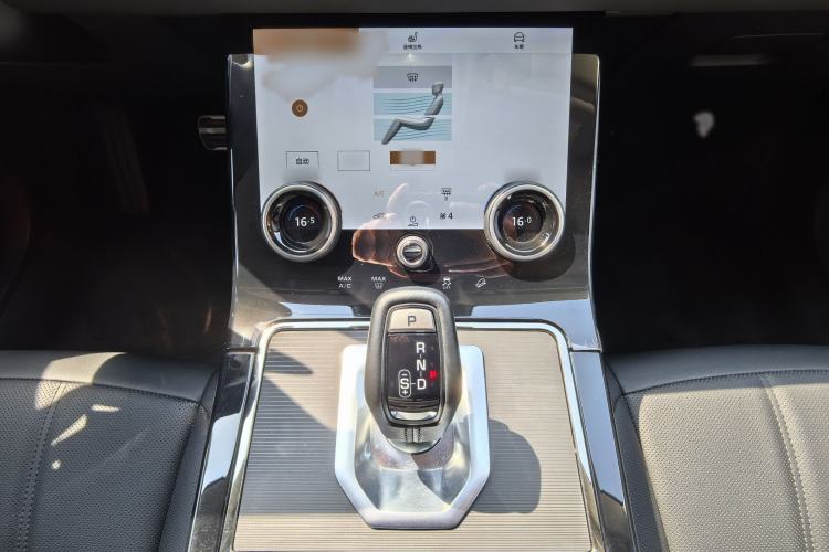 Used Land Rover Range Evoque 2022 Aurora L 249 PS R-Dynamic Collins Antique Bronze Special Edition Interior 5