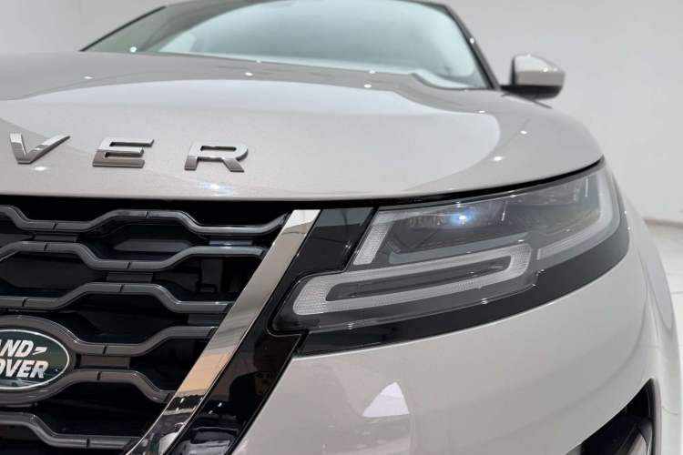 Used Land Rover Range Evoque 2022 Facelifted Aurora L 249 PS R-Dynamic Luxury Edition Left Front Headlight