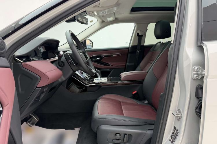 Used Land Rover Range Evoque 2022 Facelifted Aurora L 249 PS R-Dynamic Luxury Edition Left Front Seat