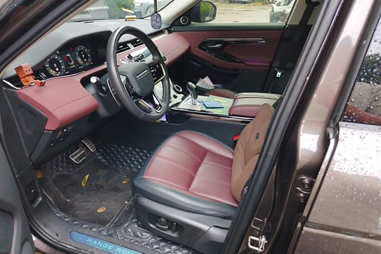 Used Land Rover Range Evoque 2022 Aurora L 249 PS R-Dynamic Luxury Edition Left Front Seat