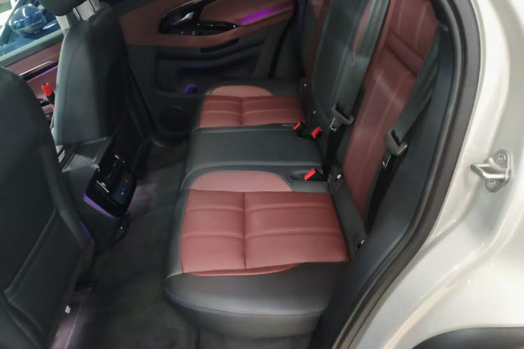 Used Land Rover Range Evoque 2022 Facelifted Aurora L 249 PS R-Dynamic Luxury Edition Left Rear Seat