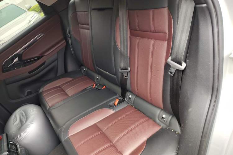 Used Land Rover Range Evoque 2022 Aurora L 249 PS R-Dynamic Luxury Edition Left Rear Seat