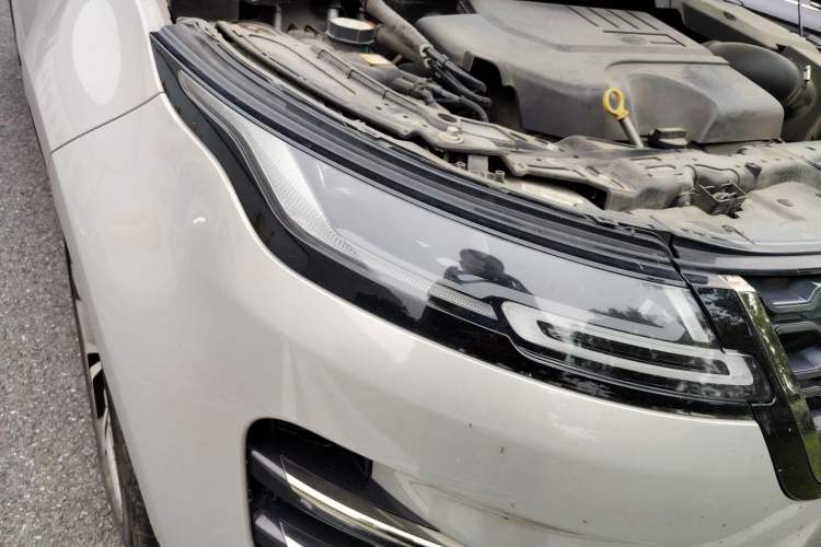 Used Land Rover Range Evoque 2022 Aurora L 249 PS R-Dynamic Luxury Edition Right Front Headlight