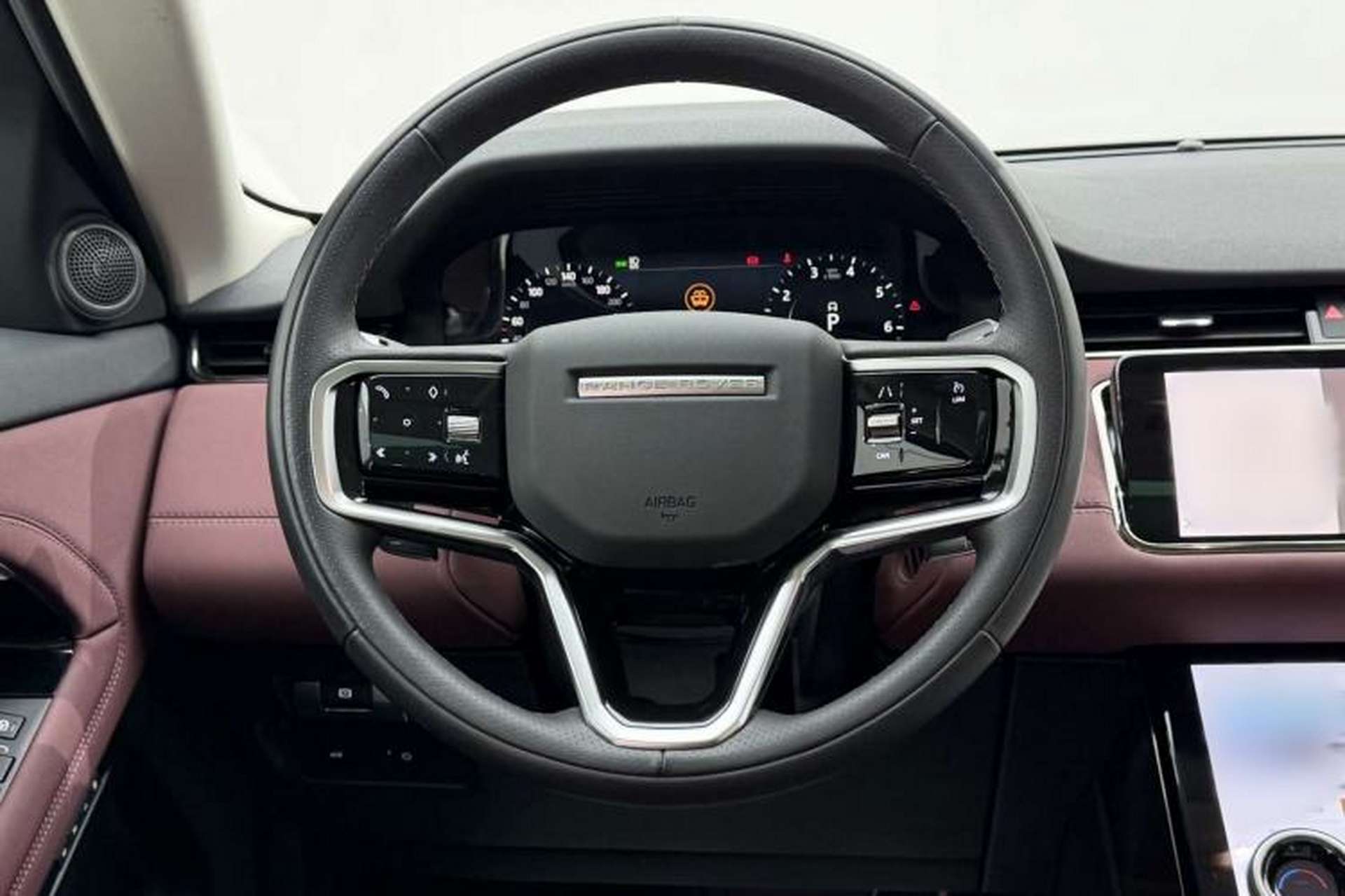 Used Land Rover Range Evoque 2022 Facelifted Aurora L 249 PS R-Dynamic Luxury Edition Steering Wheel