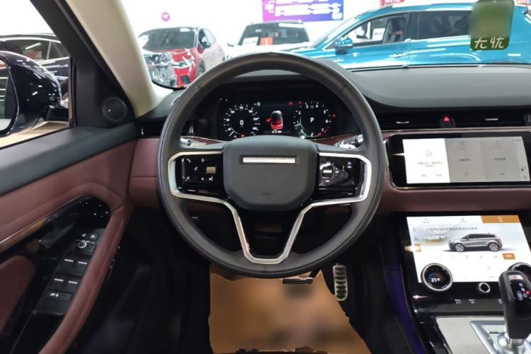 Used Land Rover Range Evoque 2022 Facelifted Aurora L 249 PS R-Dynamic Luxury Edition Steering Wheel