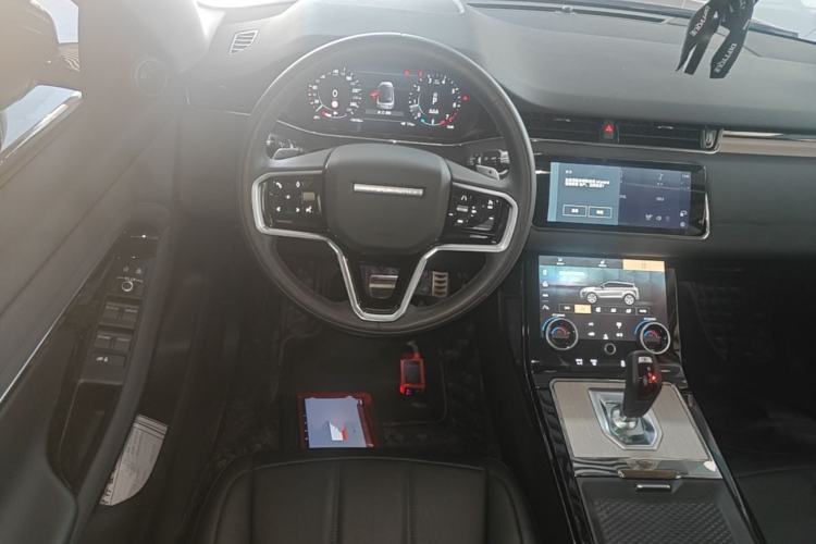 Used Land Rover Range Evoque 2022 Facelifted Aurora L 249 PS R-Dynamic Luxury Edition Steering Wheel