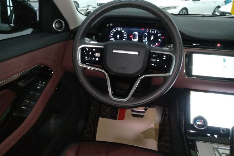Used Land Rover Range Evoque 2022 Aurora L 249 PS R-Dynamic Luxury Edition Steering Wheel