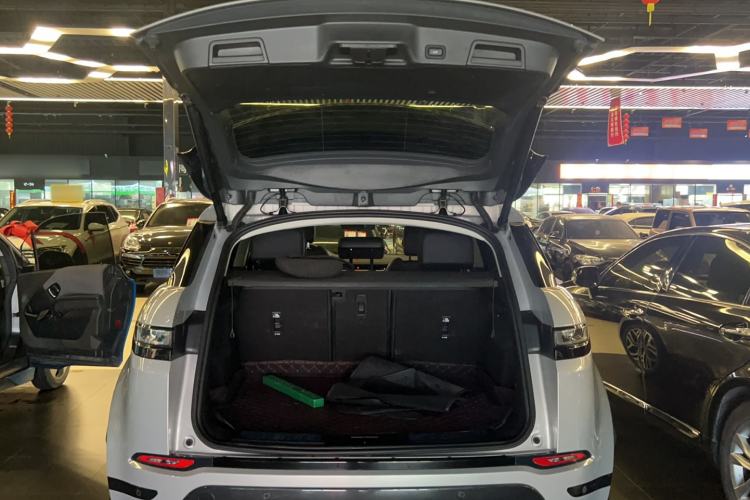Used Land Rover Range Evoque 2022 Facelifted Aurora L 249 PS R-Dynamic Luxury Edition Trunk