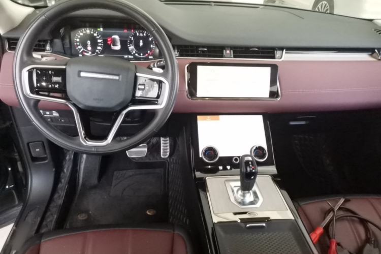 Used Land Rover Range Evoque 2022 Facelifted Aurora L 249 PS R-Dynamic Luxury Edition Center Console