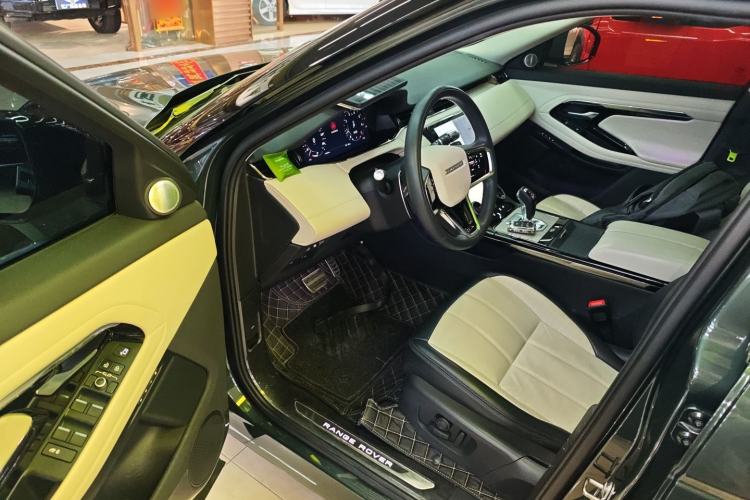 Used Land Rover Range Evoque 2022 Range Rover L 249 PS R-Dynamic HSE Luxury Edition Driver Seat