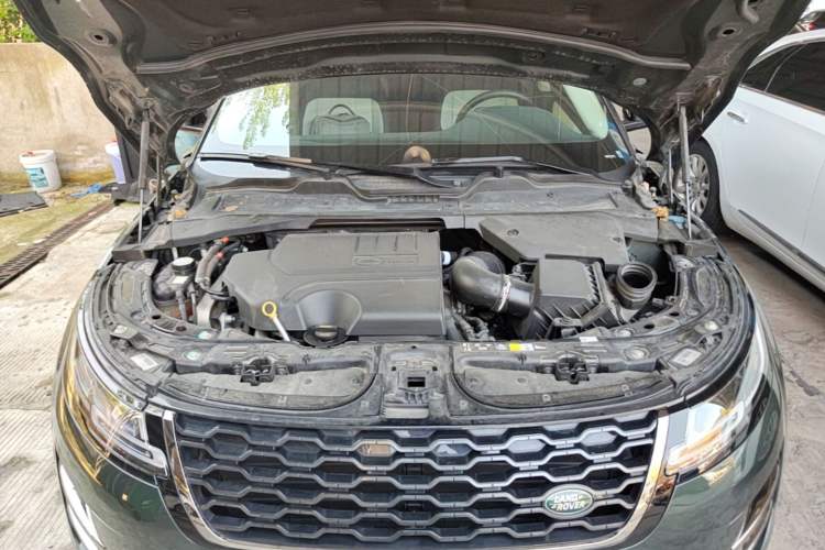 Used Land Rover Range Evoque 2022 Aurora L 249 PS R-Dynamic Luxury Edition Engine Bay